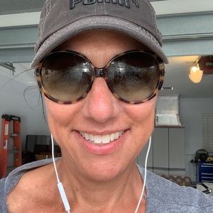 Meet your Posher, Paula